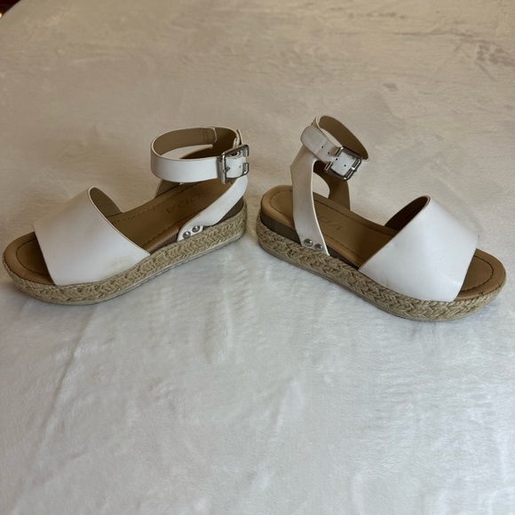 Soda White Wedge Sandals - Picture 5 of 8